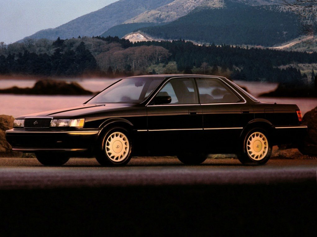 Lexus ES I (1989-1991) - Седан