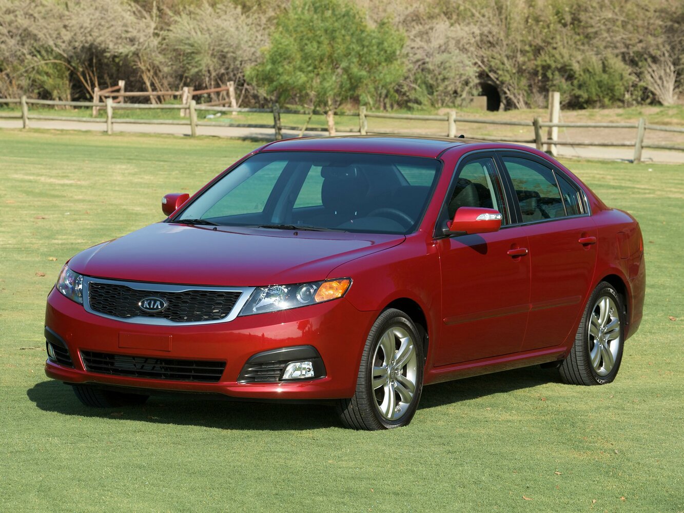 Kia Optima II (2005-2010) - Седан