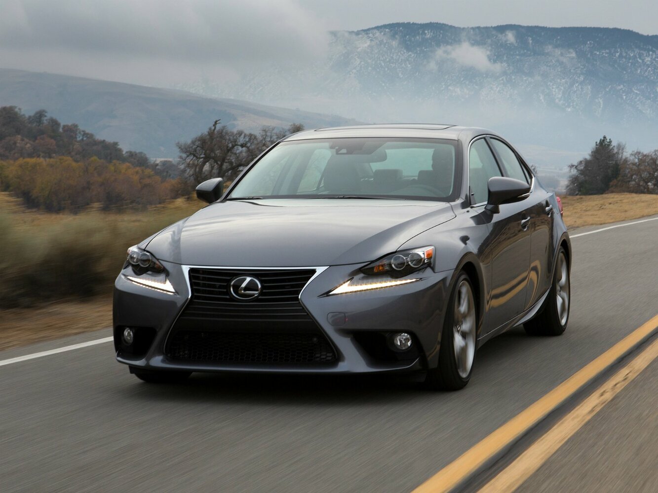 Lexus IS III (2013-2026) - Седан