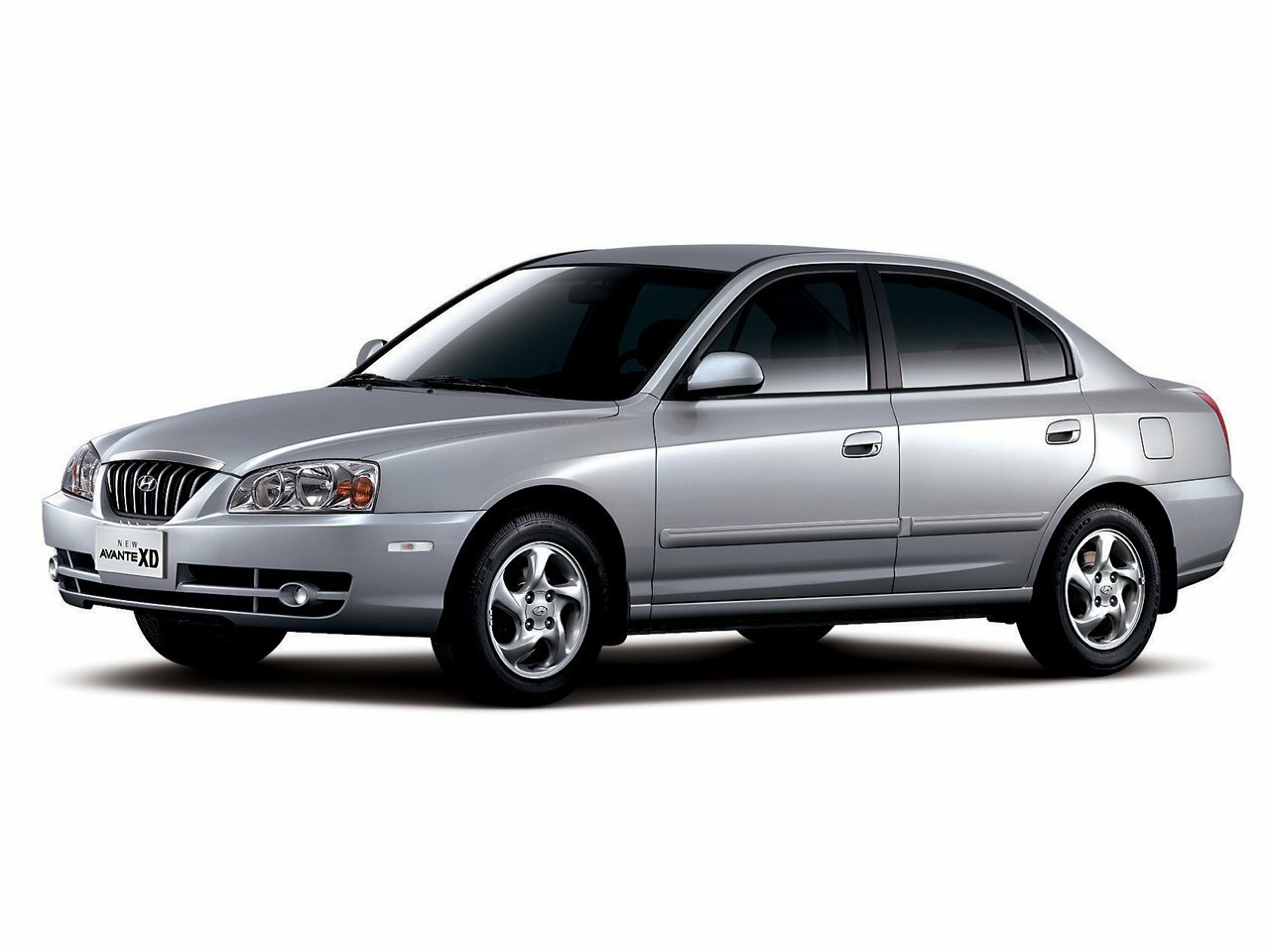 Hyundai Avante III (2000-2006) - Седан
