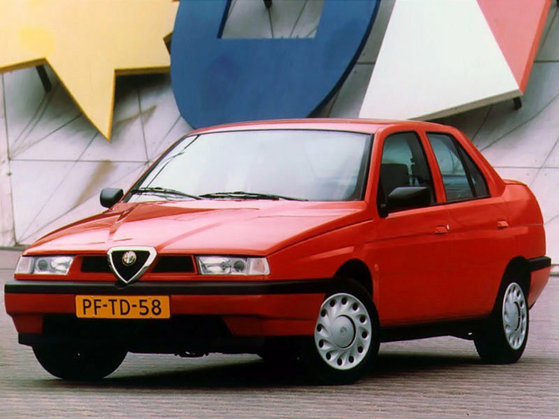 Alfa Romeo 155 I (1992-1997) - Седан