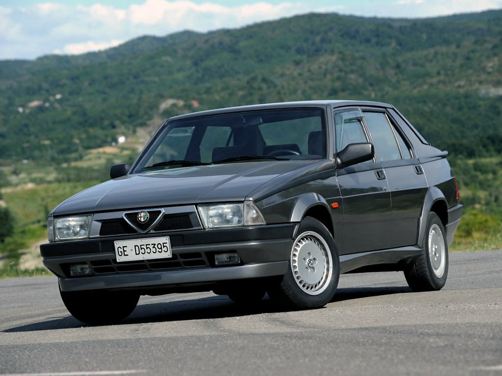Alfa Romeo 75 I (1985-1992) - Седан