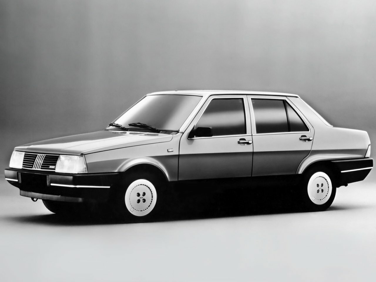 Fiat Regata I (1983-1990) - Седан