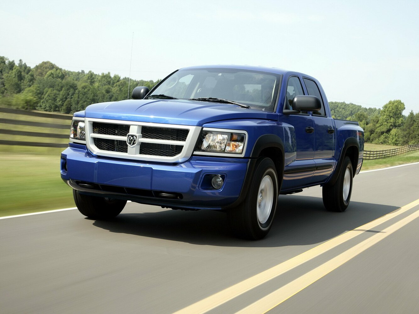 Dodge Dakota III (2004-2011) - Пикап Двойная кабина Crew Cab
