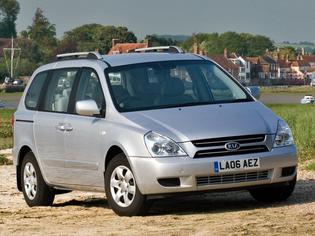Kia Sedona II (2005-2014) - Минивэн SWB