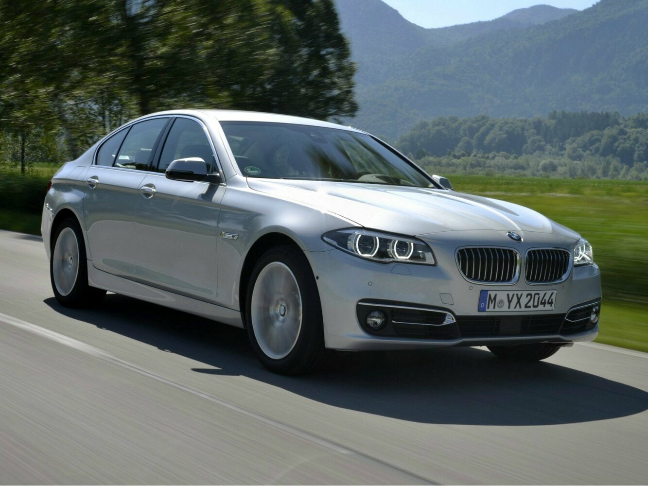 BMW 5 серии VI (2009-2017) - Седан