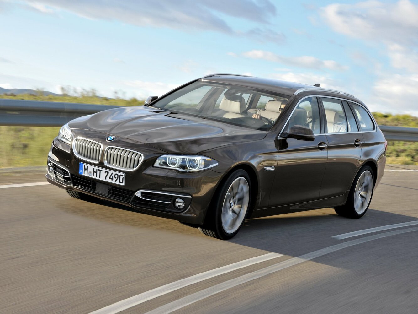 BMW 5 серии VI (2009-2017) - Универсал 5 дв.