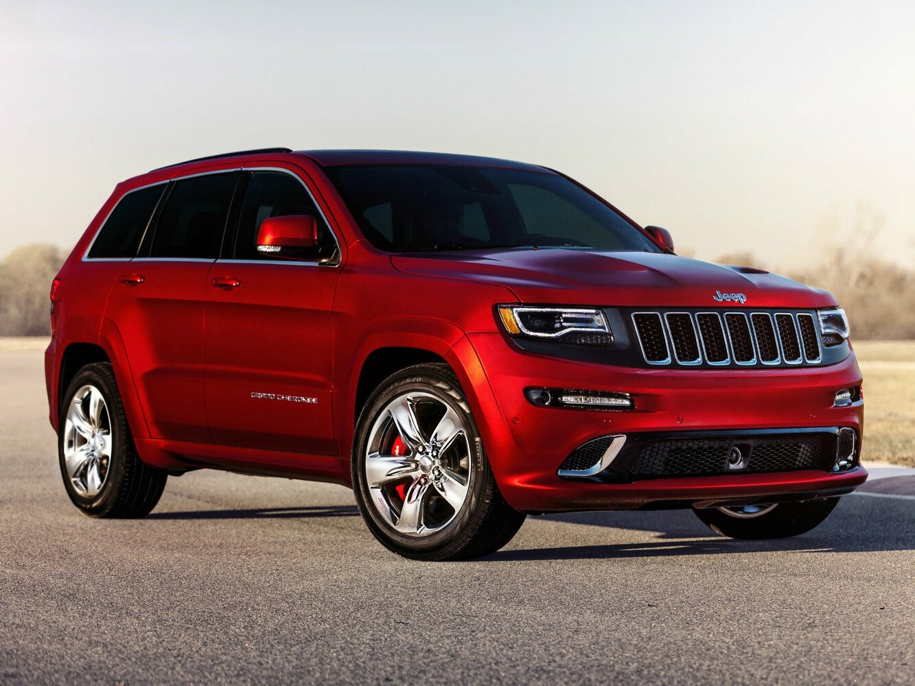 Jeep Grand Cherokee IV (2010-2022) - Внедорожник 5 дв. SRT