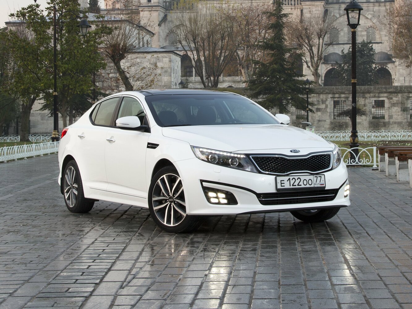 Kia Optima III (2010-2015) - Седан