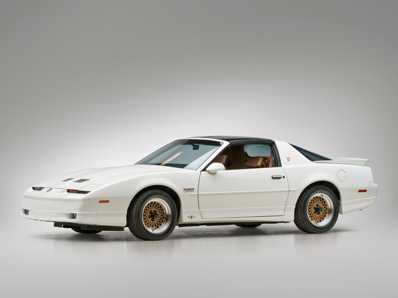 Pontiac Firebird III (1982-1992) - Купе