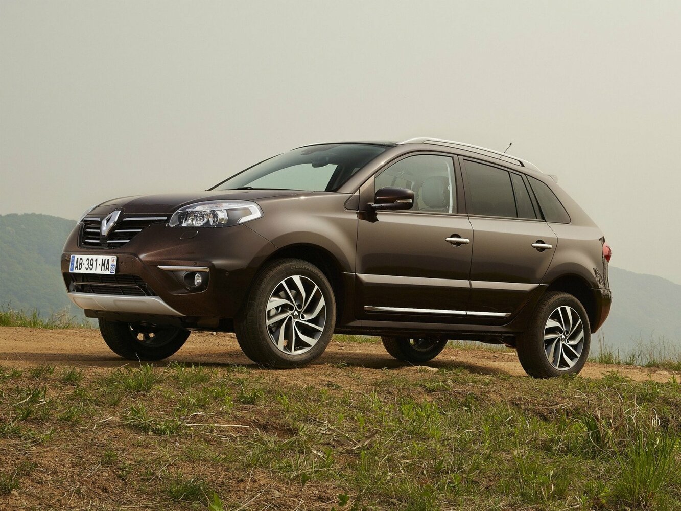 Renault Koleos I (2008-2016) - Внедорожник 5 дв.
