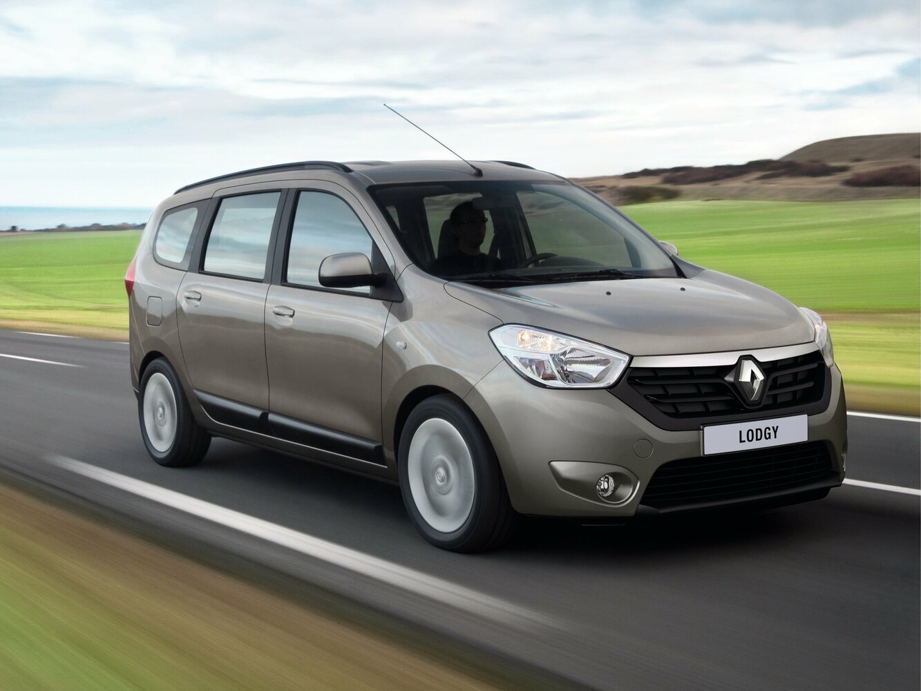 Renault Lodgy I (2012-2022) - Компактвэн
