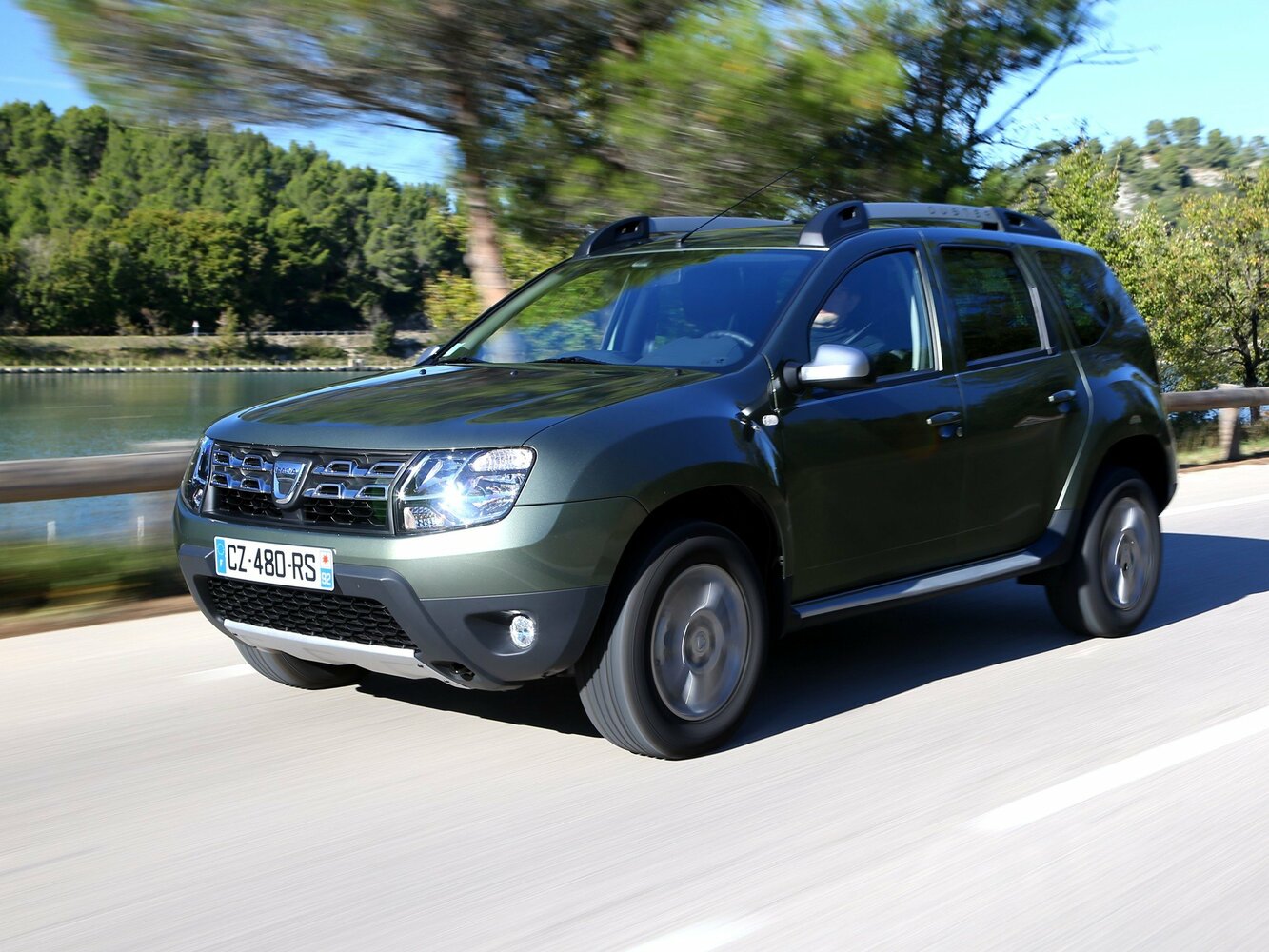 Dacia Duster I (2010-2017) - Внедорожник 5 дв.