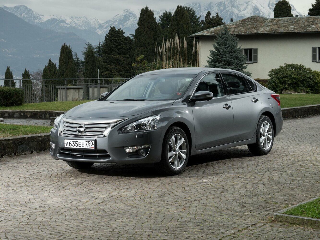 Nissan Teana III (2014-2020) - Седан