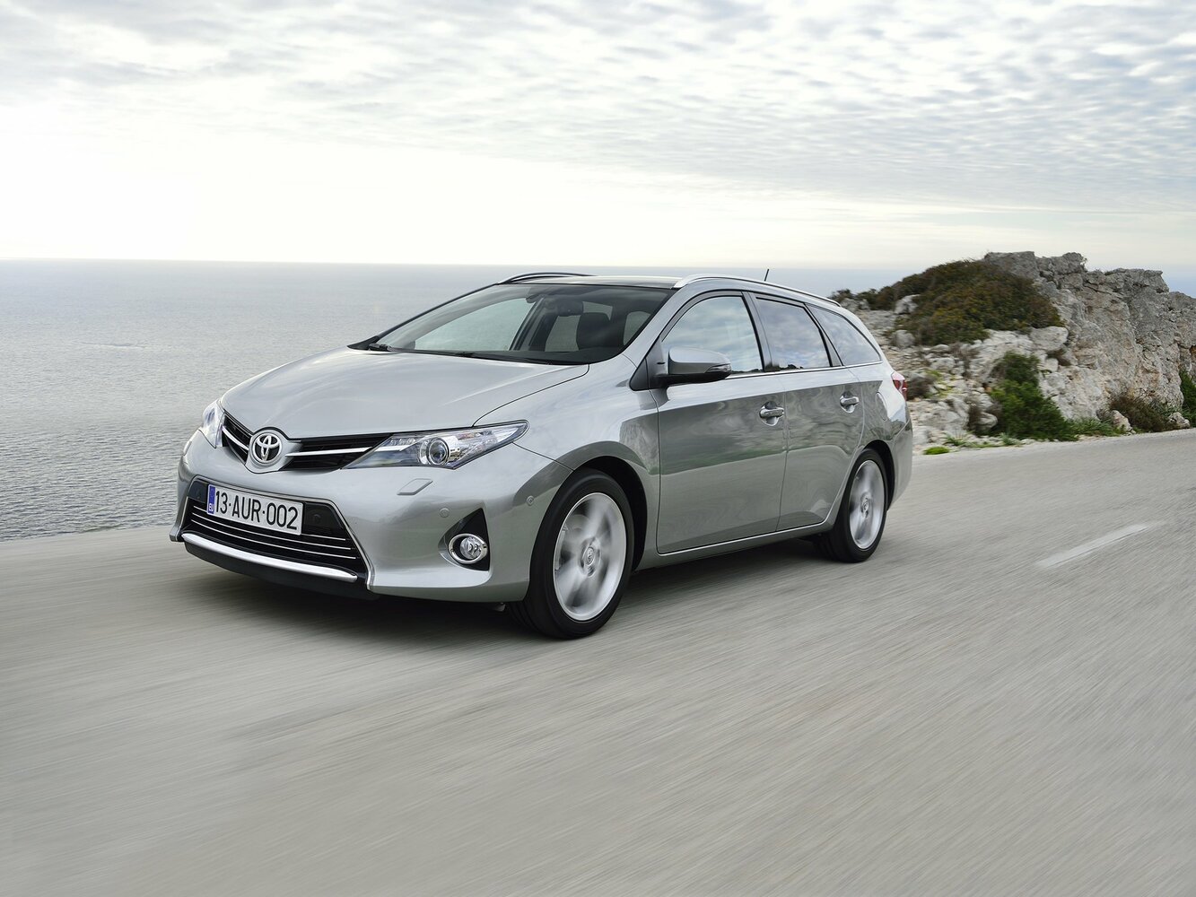 Toyota Auris II (2012-2018) - Универсал 5 дв.
