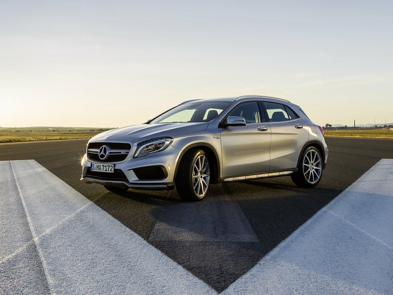 Mercedes-Benz GLA AMG I (2014-2019) - Внедорожник 5 дв.