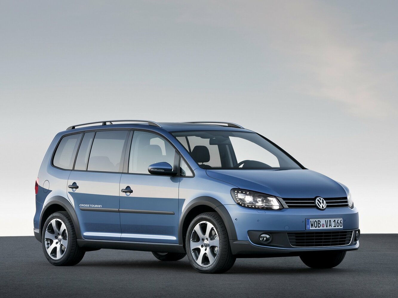 Volkswagen Touran I (2003-2015) - Компактвэн Cross