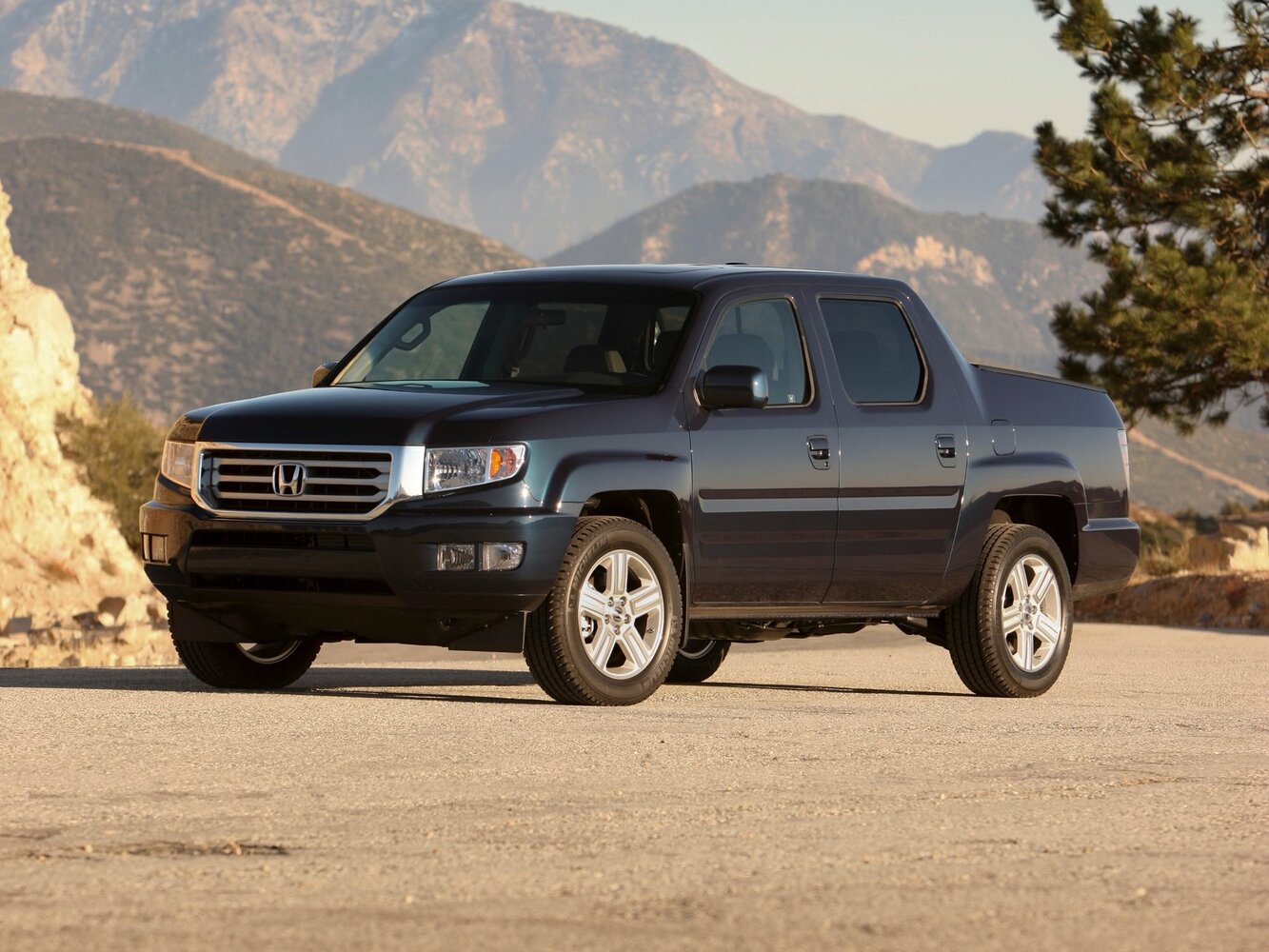Honda Ridgeline I (2005-2014) - Пикап Двойная кабина
