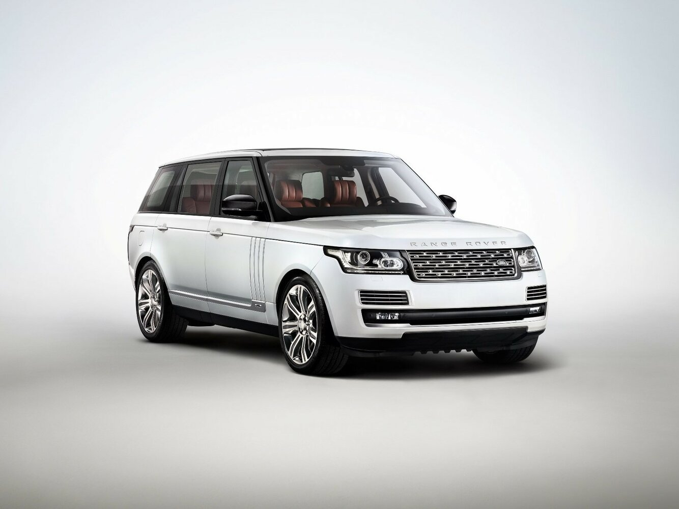 Land Rover Range Rover IV (2012-2022) - Внедорожник 5 дв. Long