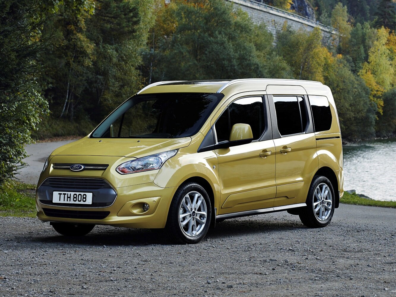 Ford Tourneo Connect II (2012-2022) - Компактвэн