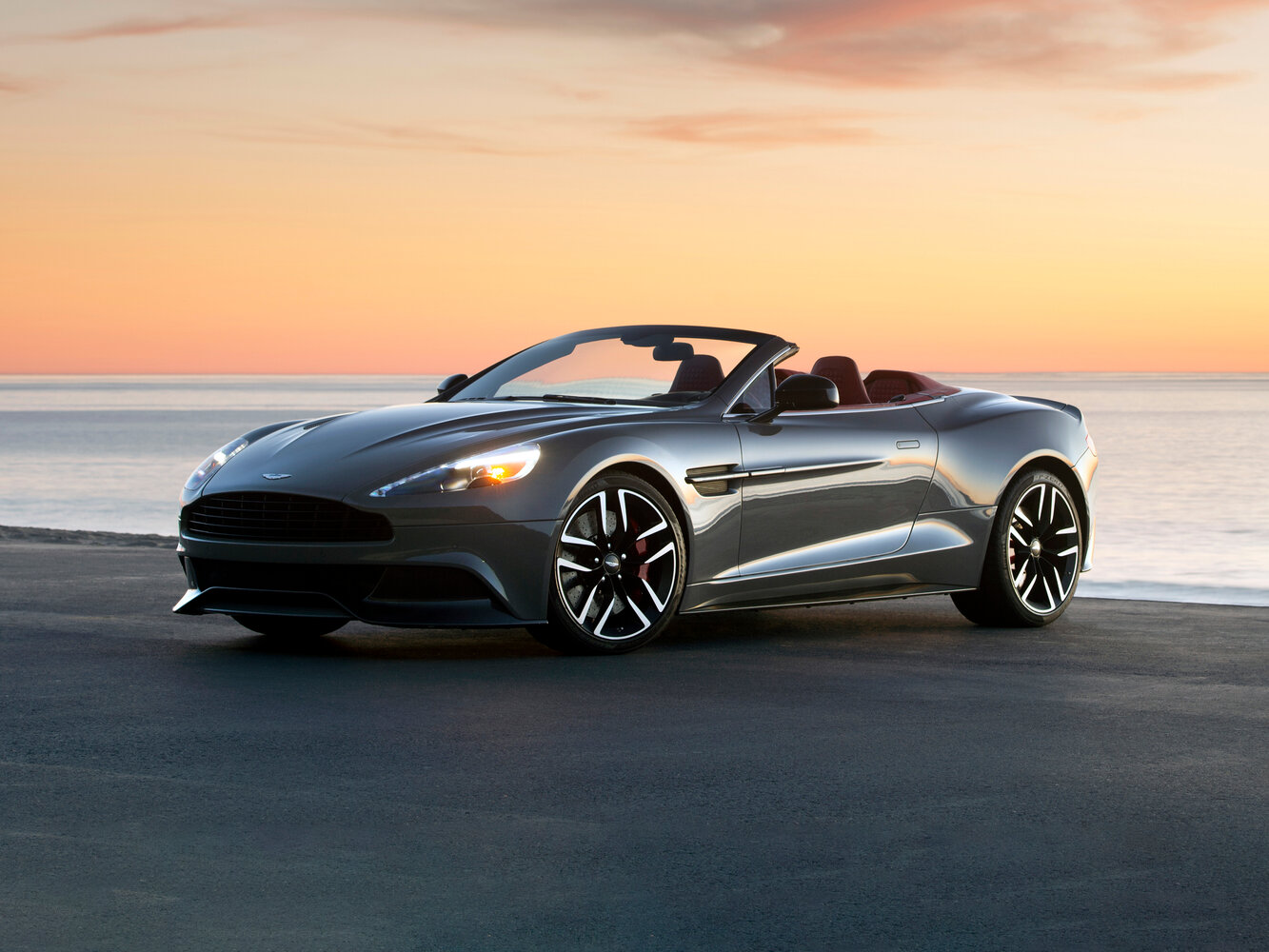 Aston Martin Vanquish II (2012-2018) - Родстер Volante