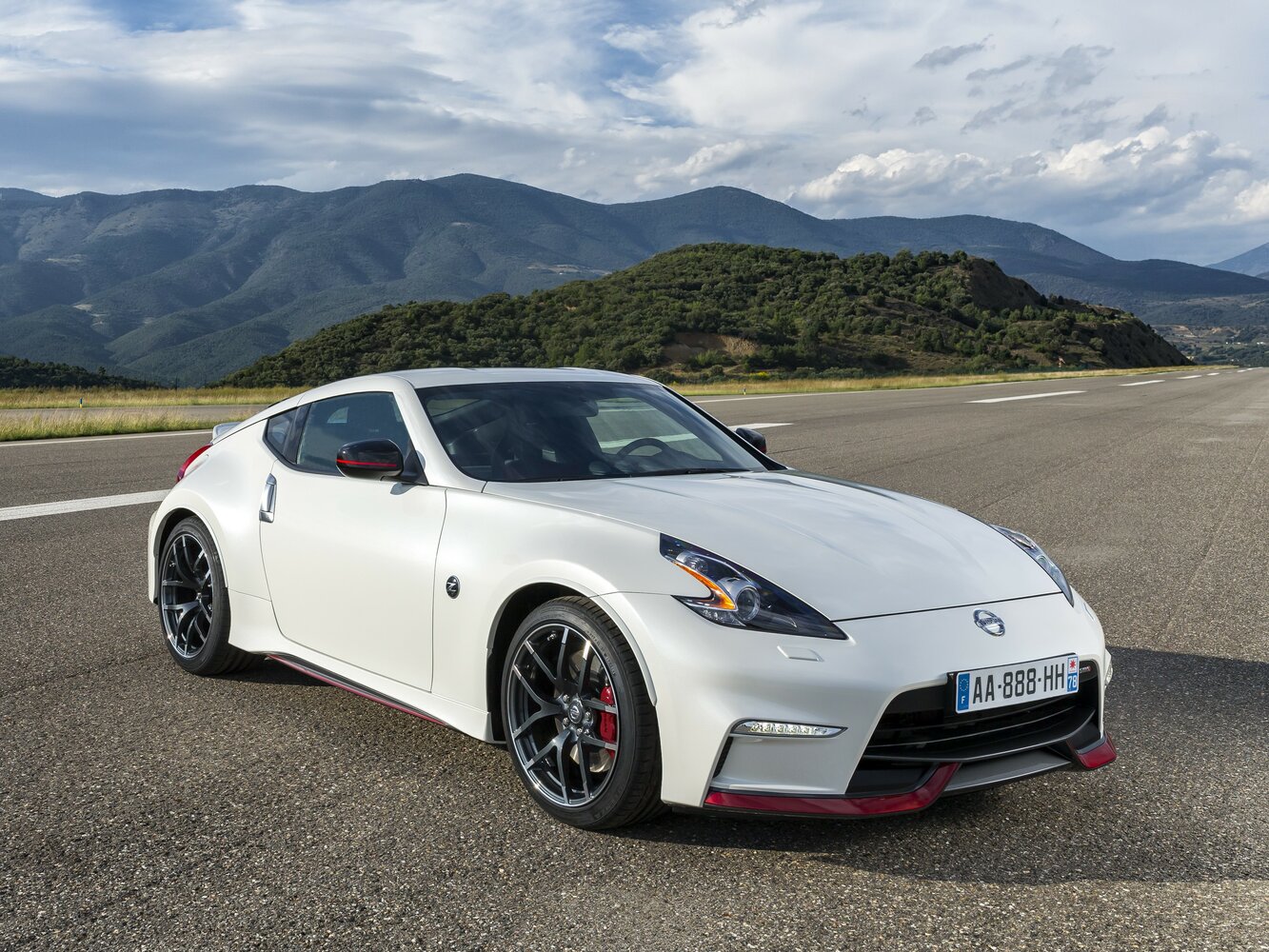 Nissan 370Z I (2008-2020) - Купе Nismo