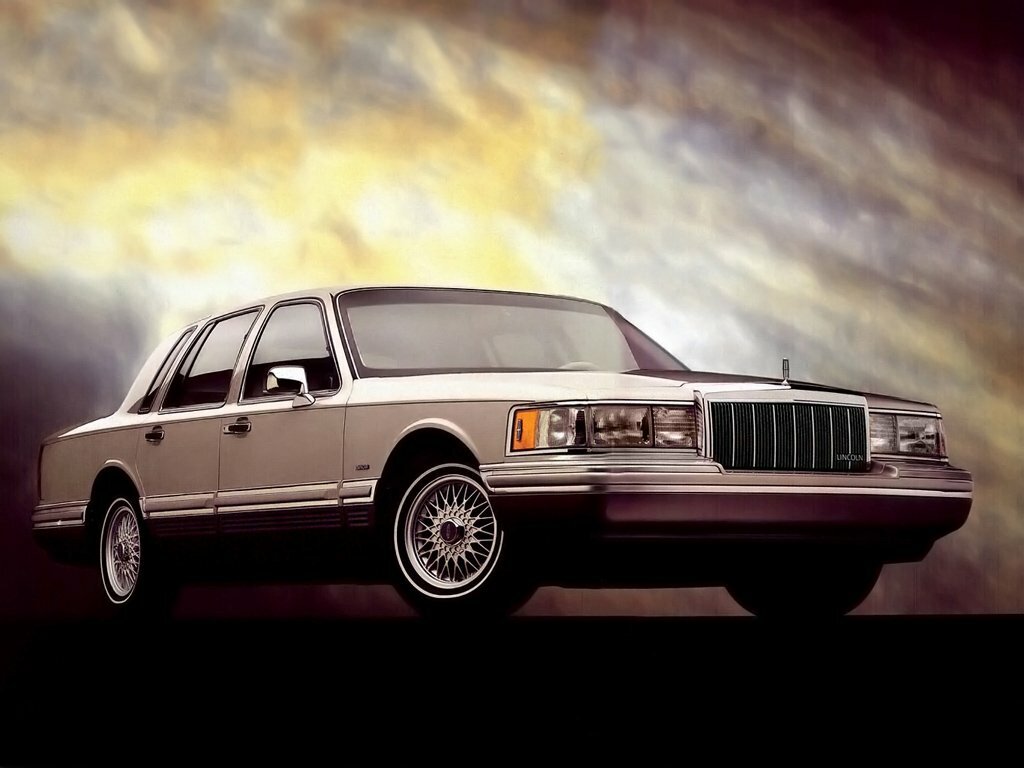 Lincoln Town Car II (1989-1997) - Седан
