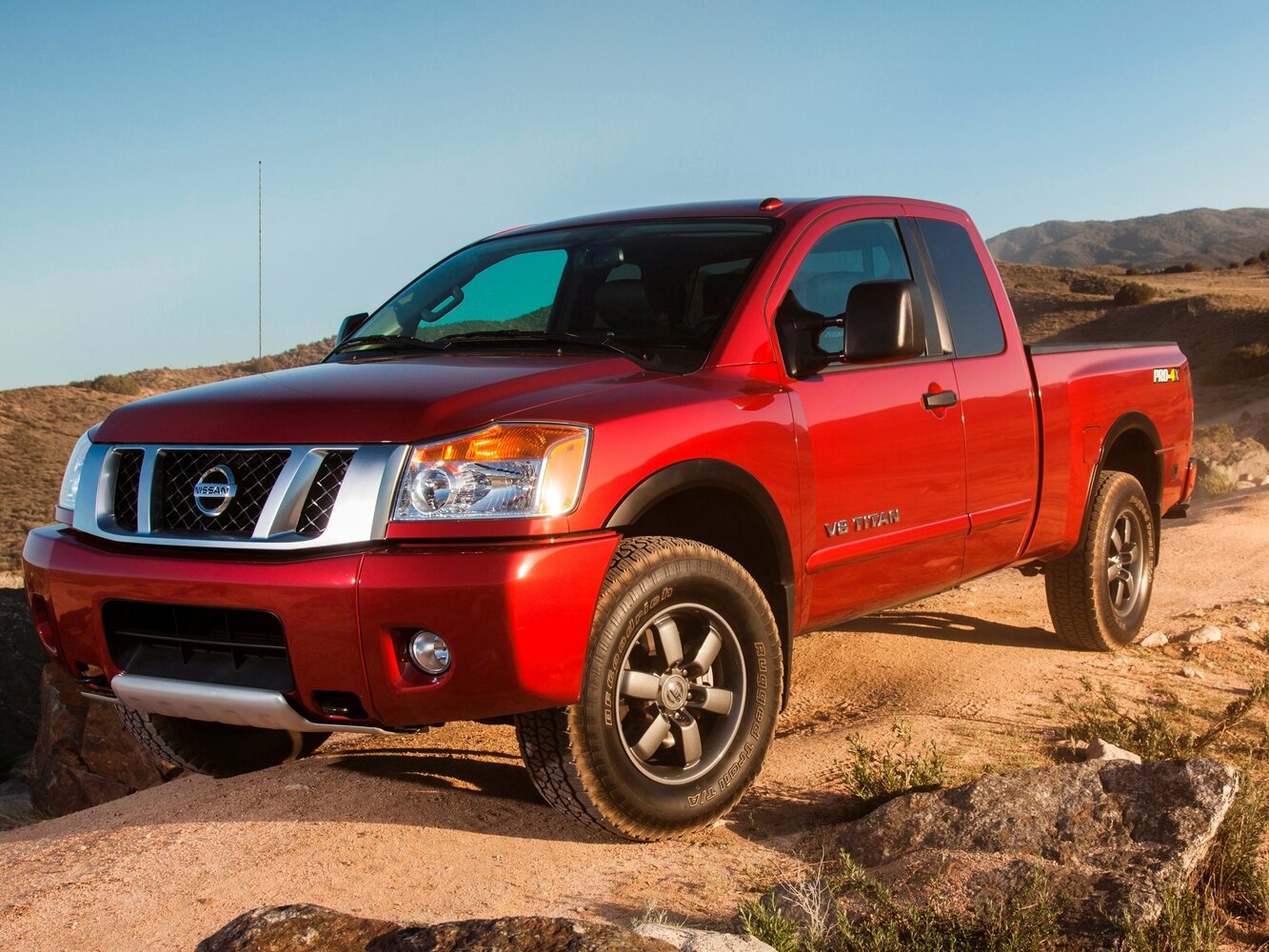 Nissan Titan I (2003-2015) - Пикап Полуторная кабина