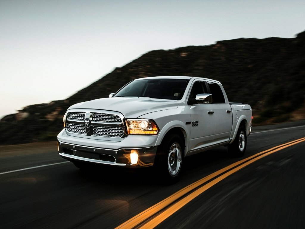 Dodge RAM IV (2008-2019) - Пикап Двойная кабина Crew Cab