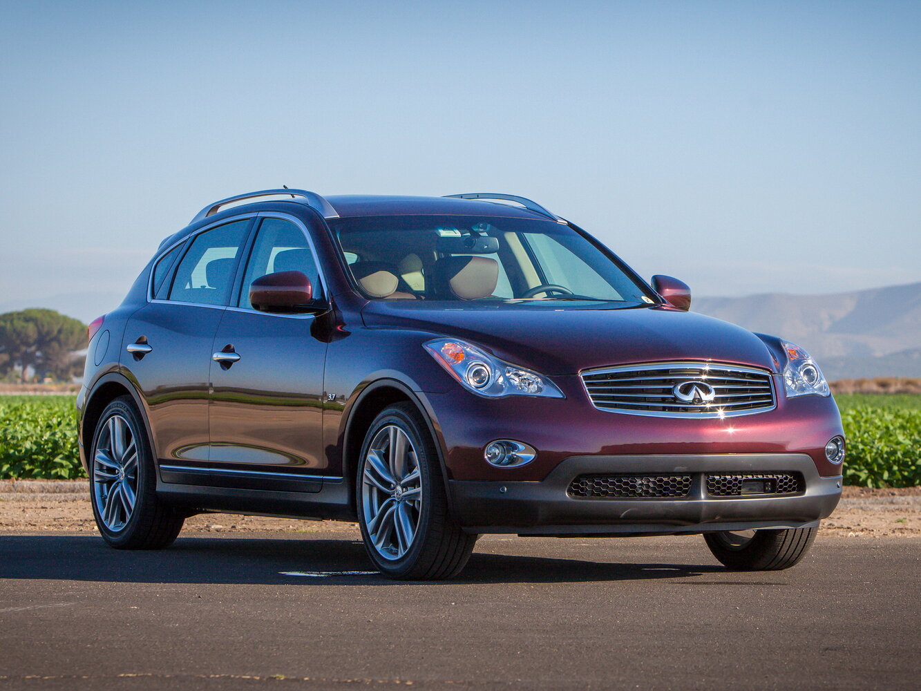 Infiniti QX50 I (2013-2017) - Внедорожник 5 дв.