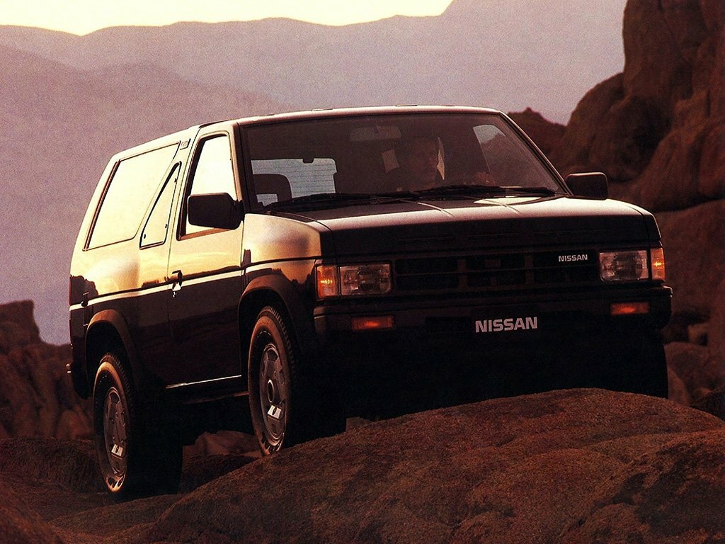 Nissan Pathfinder I (1985-1995) - Внедорожник 3 дв.