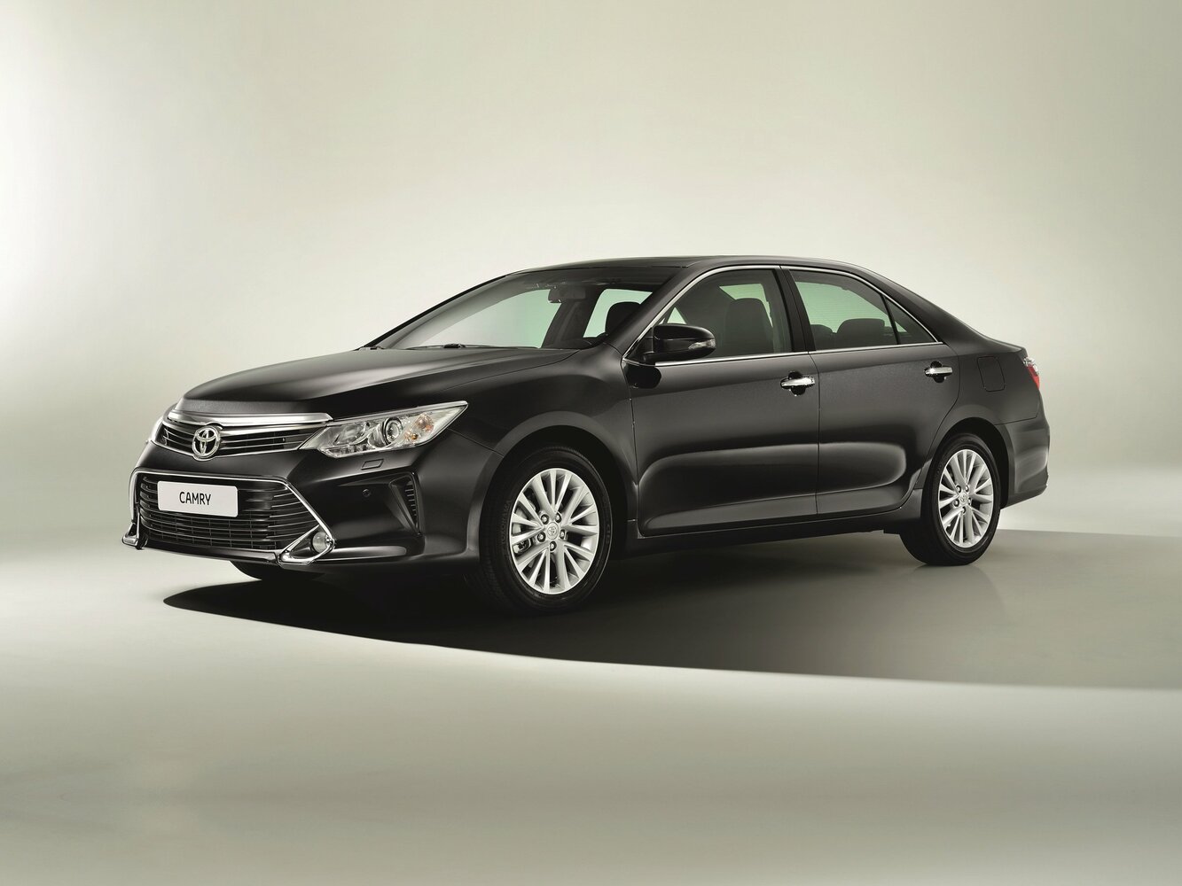 Toyota Camry VII (2011-2018) - Седан
