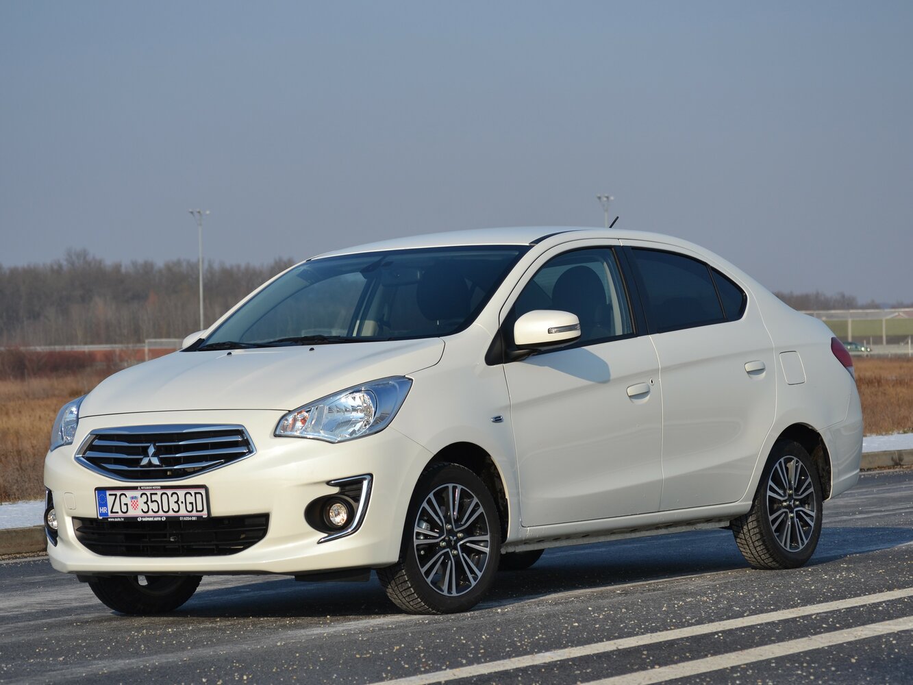 Mitsubishi Attrage I (2014-2026) - Седан