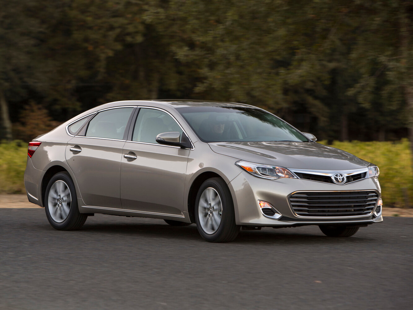 Toyota Avalon IV (2012-2018) - Седан