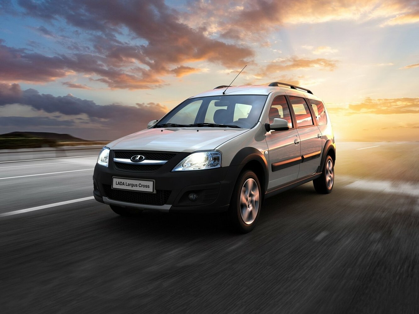 Lada (ВАЗ) Largus I (2012-2026) - Универсал 5 дв. Cross