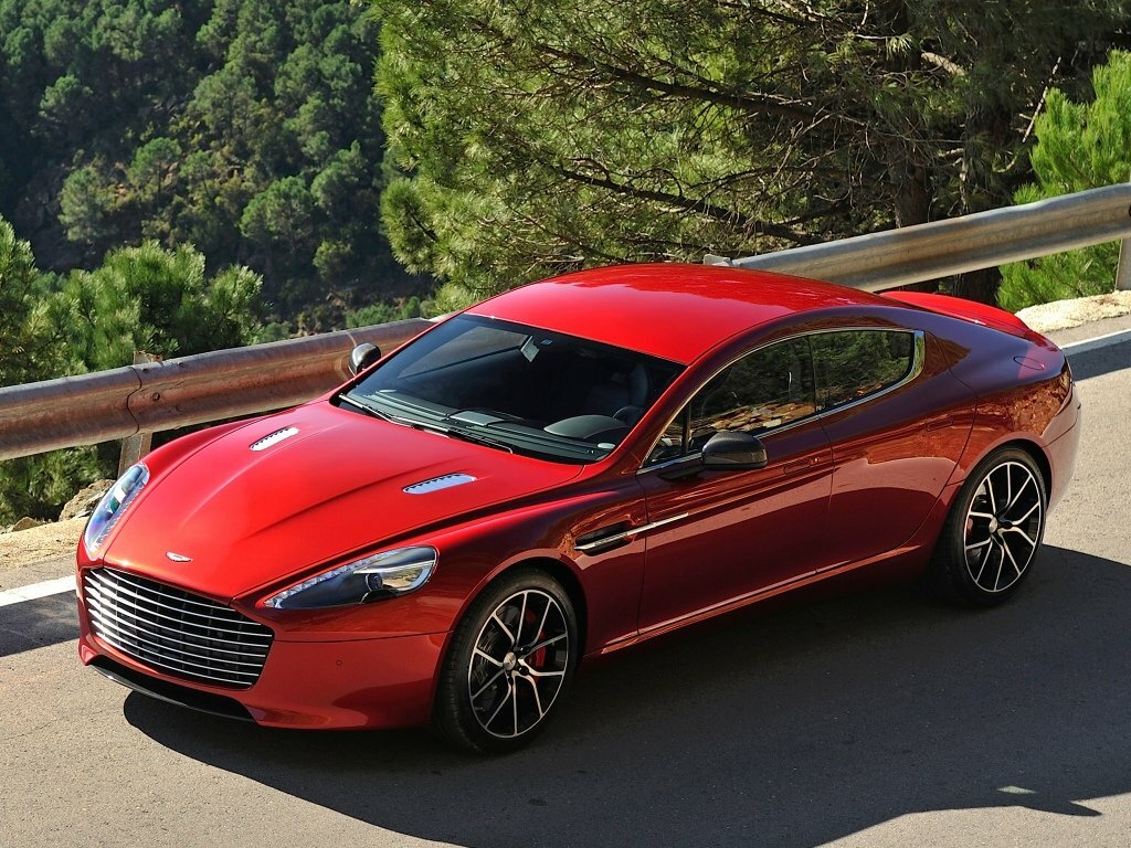 Aston Martin Rapide I (2010-2020) - Лифтбек