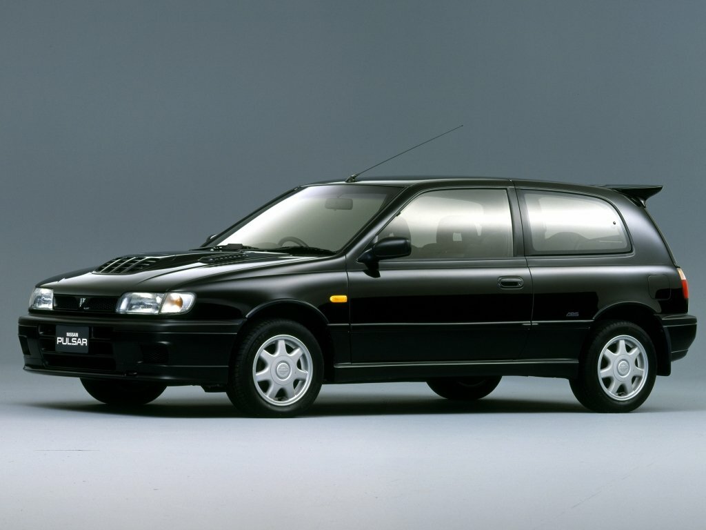 Nissan Pulsar IV (1990-1995) - Хэтчбек 3 дв.