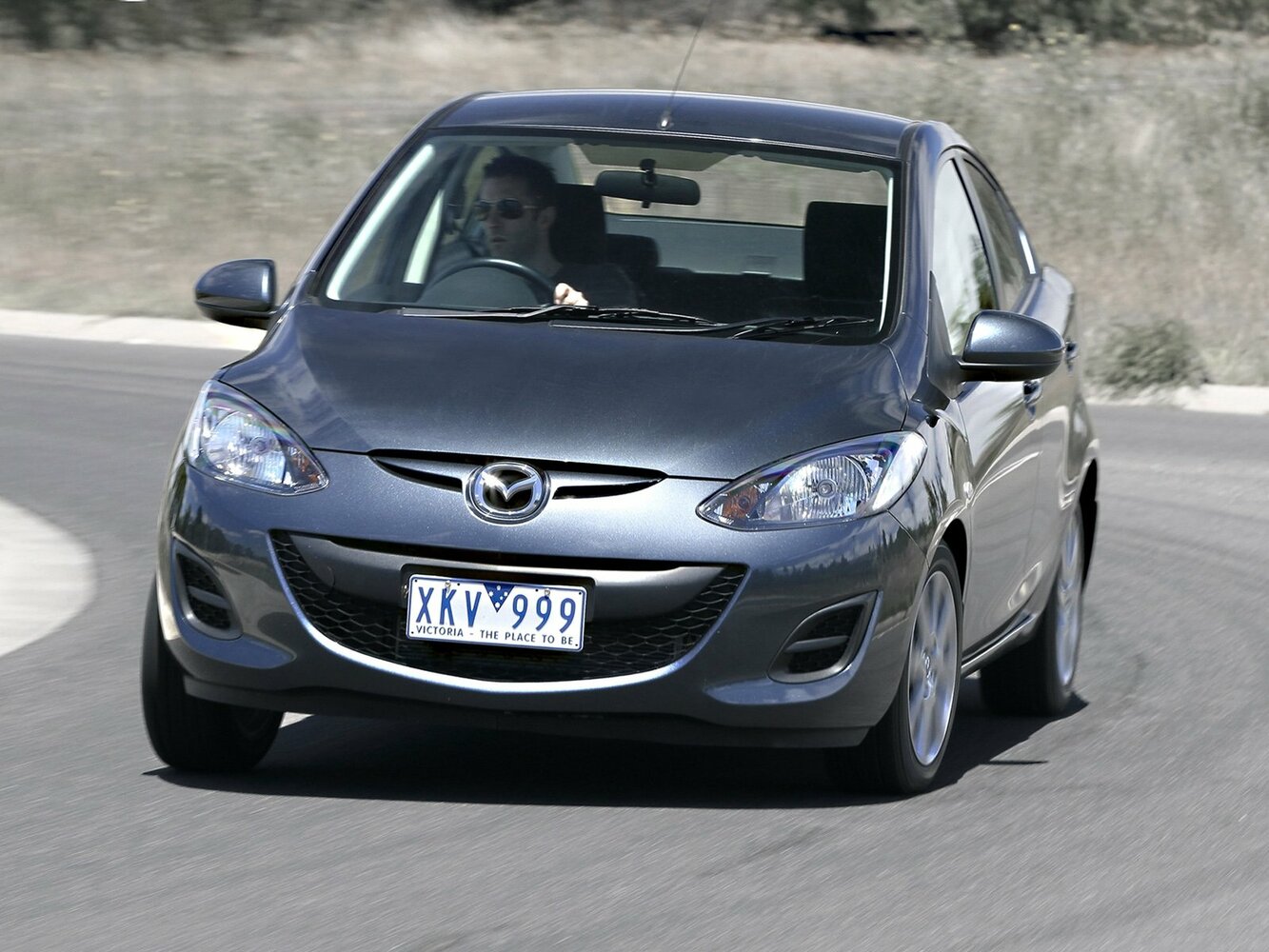 Mazda 2 II (2007-2014) - Седан