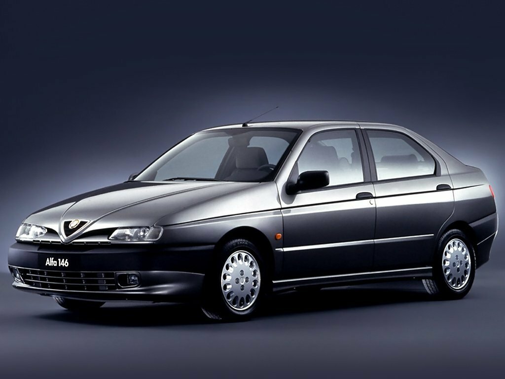 Alfa Romeo 146 I (1995-2001) - Хэтчбек 5 дв.
