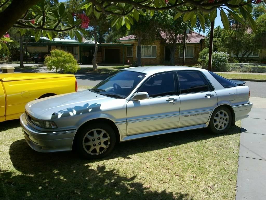 Mitsubishi Eterna VI (1988-1992) - Хэтчбек 5 дв.