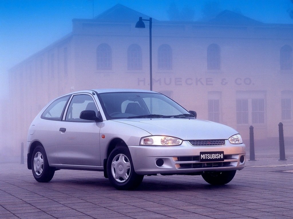 Mitsubishi Mirage V (1995-2003) - Хэтчбек 3 дв.