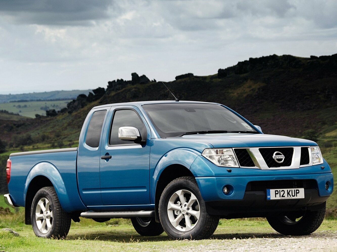 Nissan Navara (Frontier) III (2004-2015) - Пикап Полуторная кабина