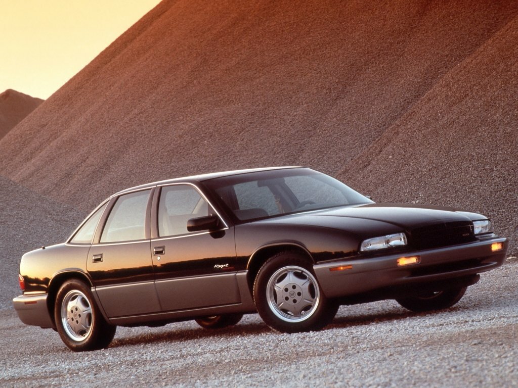 Buick Regal III (1988-1997) - Седан