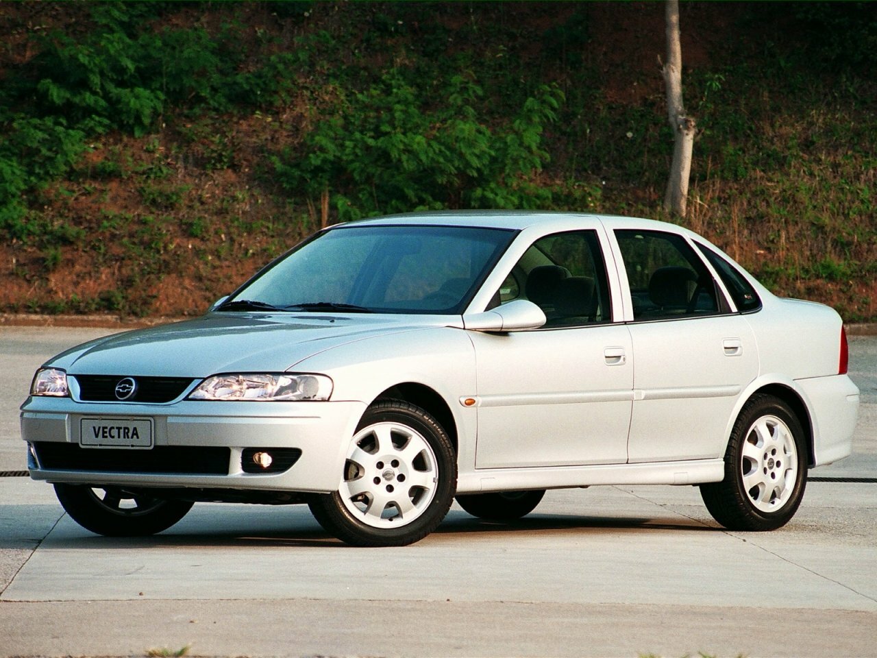 Chevrolet Vectra II (1996-2002) - Седан