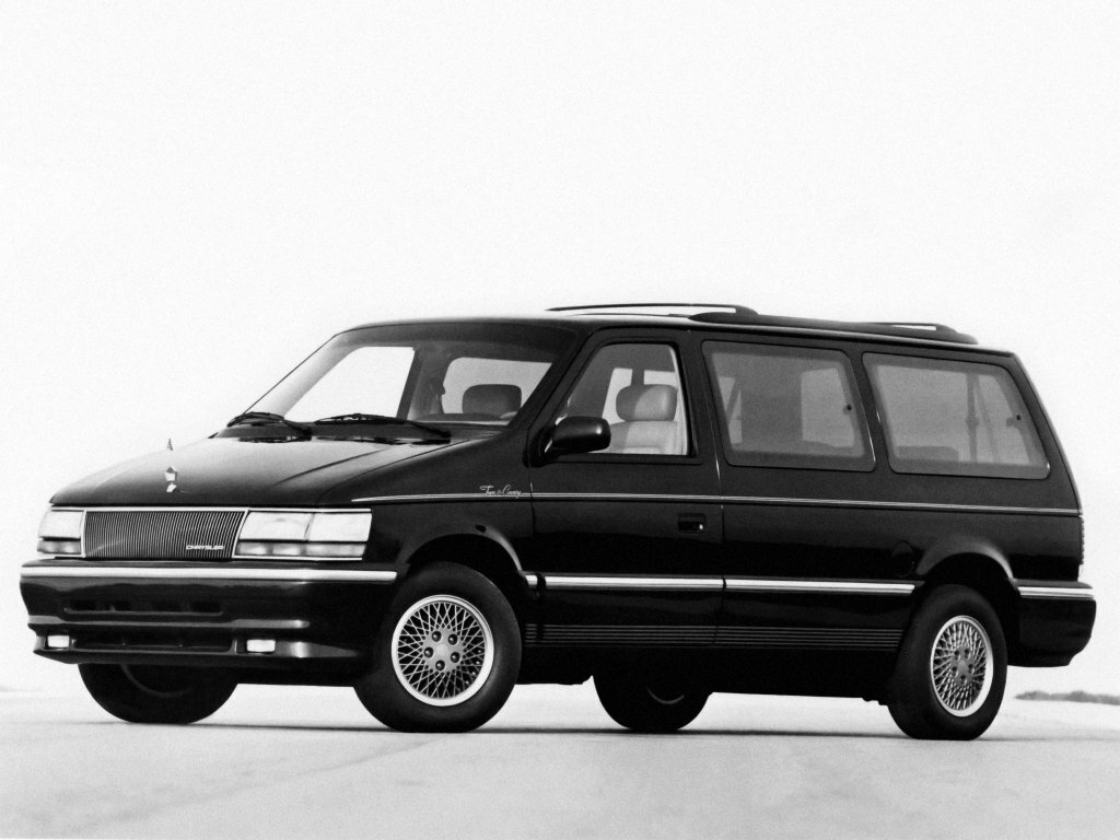 Chrysler Town & Country II (1990-1995) - Минивэн