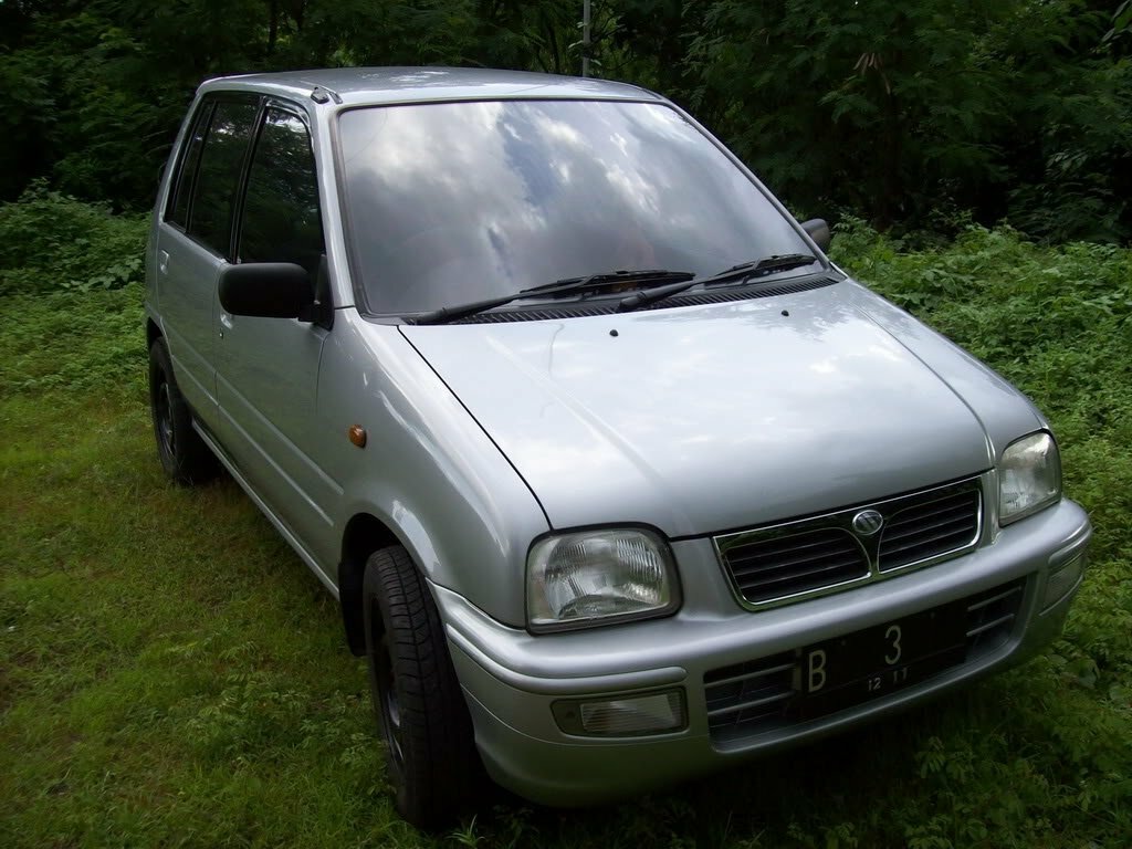Daihatsu Ceria I (2001-2006) - Хэтчбек 5 дв.