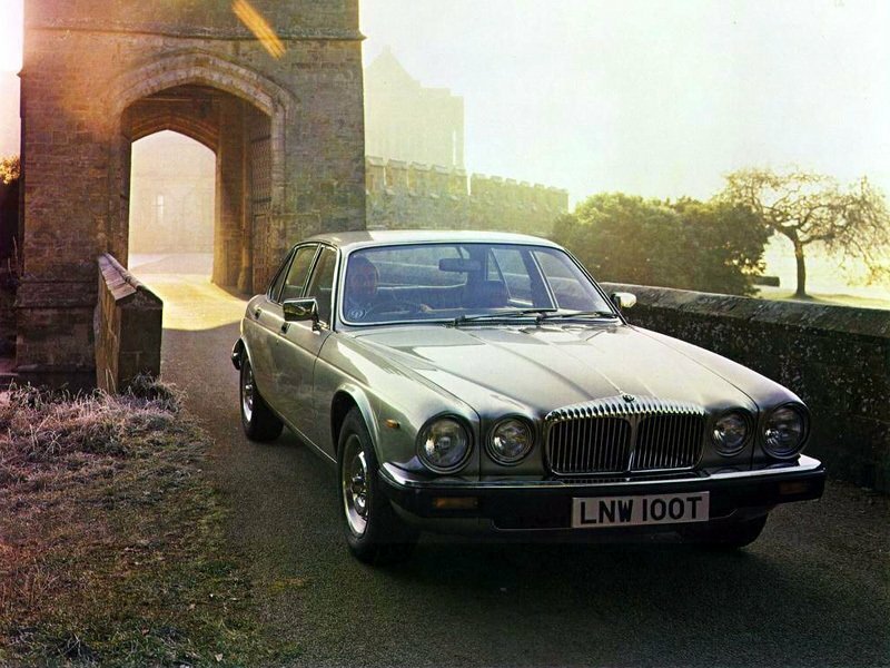 Daimler Sovereign (XJ6) I (1969-1993) - Седан