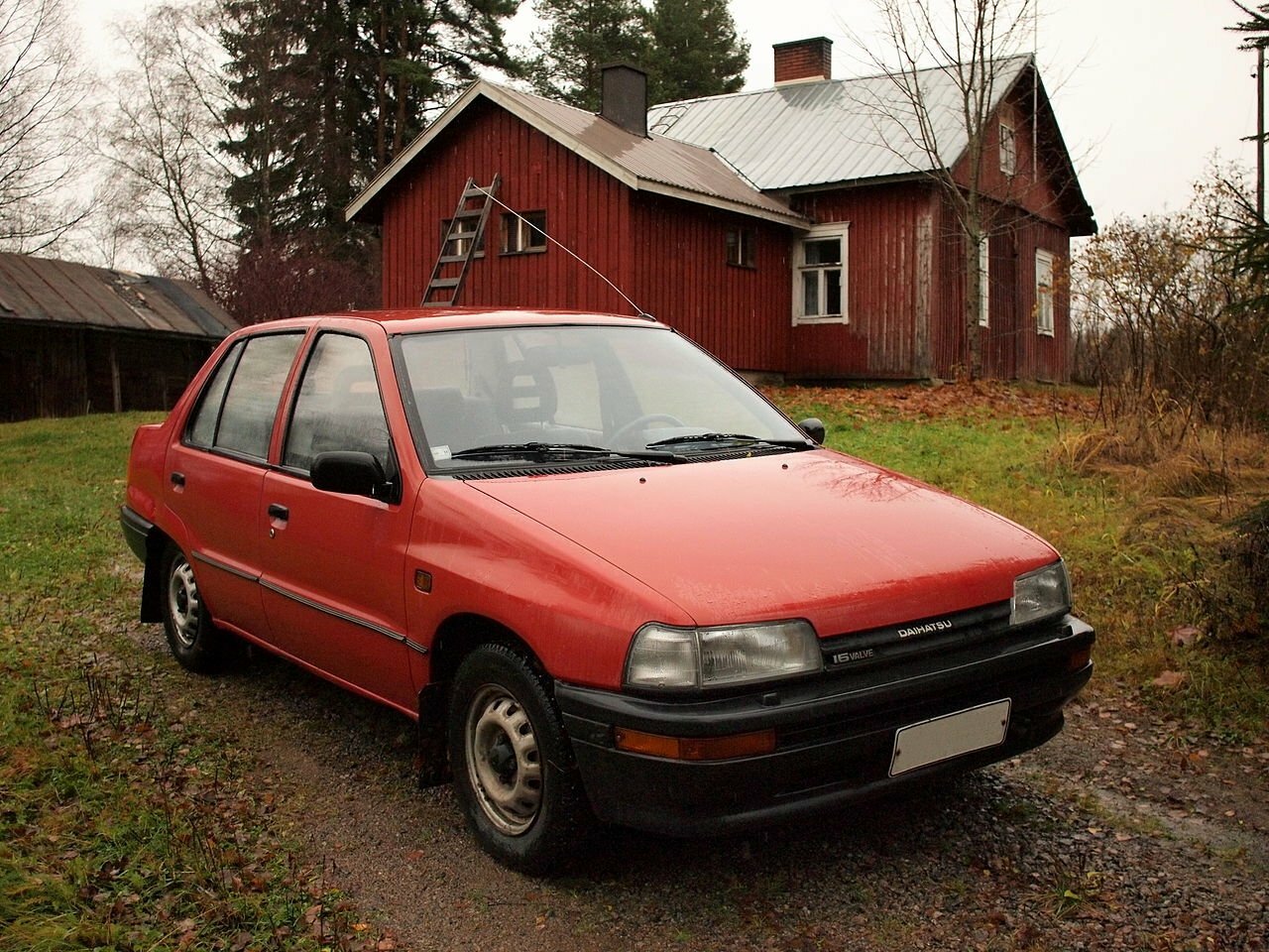 Daihatsu Charade III (1987-1993) - Седан