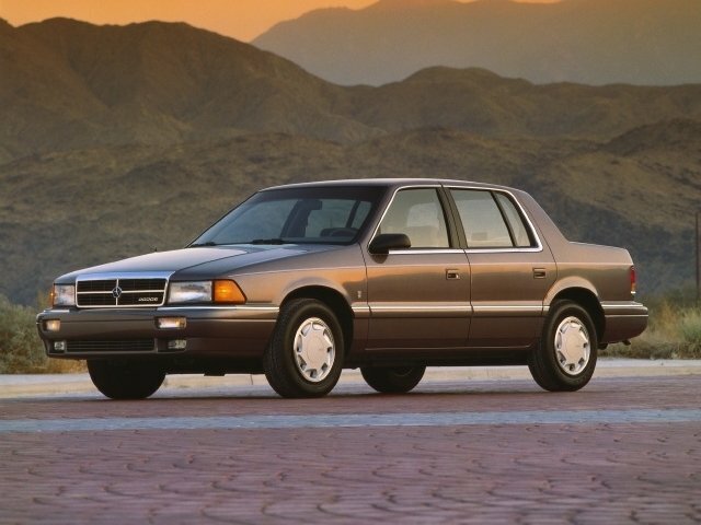 Dodge Spirit I (1988-1995) - Седан