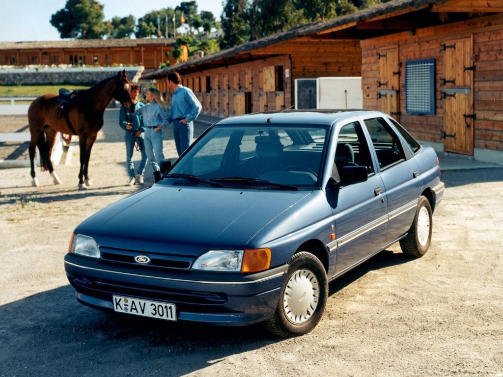 Ford Escort V (1990-2002) - Хэтчбек 5 дв.